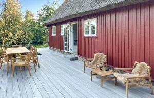 Budova, kde se prázdninový dům nachází + 10 fotografií