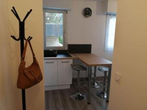 Kuchyň nebo kuchyňský kout v ubytování Saint-Brieuc centre superbe appartement