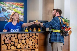 Hosté ubytování Accent Inns Kelowna + 37 fotografií