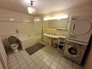 Ένα μπάνιο στο Gîte calme avec jardin, proche Metz - FR-1-584-340 +19 φωτογραφίες