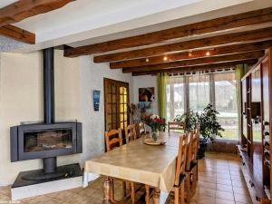 Posezení v ubytování Maison charmante avec jardin, terrasse et parking près du Ballon d'Alsace - FR-1-583-297