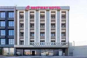 Gallery image of Restway Hotel in Izmir