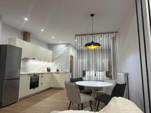 Majoituspaikan ΝΝ Delphi Loft keittiö tai keittotila