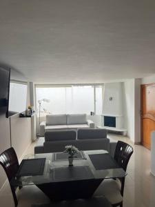 TV a/nebo společenská místnost v ubytování Apartamento Entero Sector Exclusivo De Zipaquira