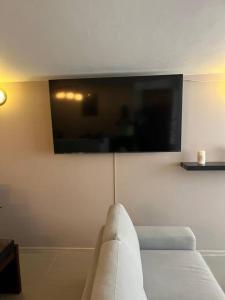 TV a/nebo společenská místnost v ubytování Apartamento Entero Sector Exclusivo De Zipaquira