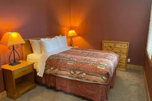 Gambar di galeri bagi Cornerstone Lodge by Park Vacation Management di Fernie