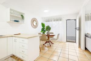 Cucina o angolo cottura di Sunrise Court