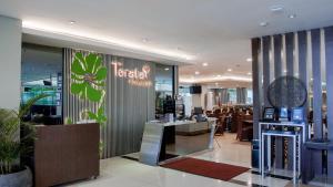 Fuajee või vastuvõtt majutusasutuses Savana Hotel & Convention Malang