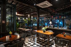 Restaurace v ubytování Maison Vy Hotel Hội An