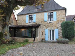 Το κτήριο όπου στεγάζεται  η παραθεριστική κατοικία