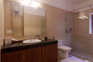 Fotografie z fotogalerie ubytování amã Stays & Trails Bliss Dhauj ,Haryana v destinaci Faridabad