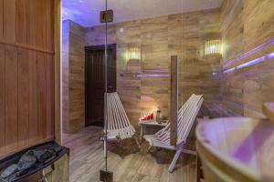 Posteľ alebo postele v izbe v ubytovaní Folkowy Dworek SPA & Fun