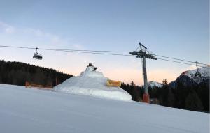 Nice Apartment In Weißpriach With Sauna v zimě