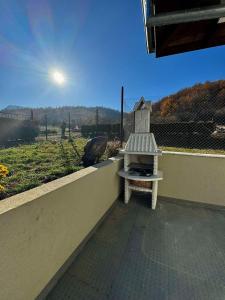 Galeriebild der Unterkunft Къща за гости-Лилиан in Glozhene