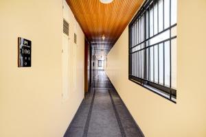 Φωτογραφία από το άλμπουμ του Super Collection O Metro Park Opposite Kalasipalya Bus stand στη Μπανγκαλόρ