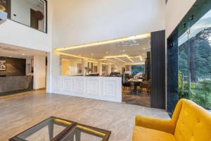 Χώρος καθιστικού στο Echor Baris Resort Mussoorie
