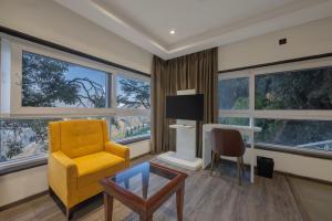 Χώρος καθιστικού στο Echor Baris Resort Mussoorie
