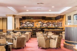 Lounge alebo bar v ubytovaní Mac Puerto Marina Benalmádena
