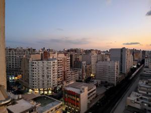 Nespecifikovaný výhled na destinaci Alexandrie nebo výhled na město při pohledu z apartmánu