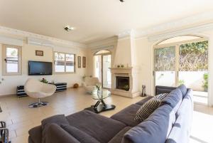 Afbeelding uit fotogalerij van Villa Meli in Paralimni +19 foto's