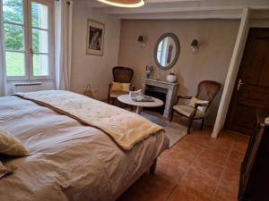 Łóżko lub łóżka w pokoju w obiekcie Maison Cassin47