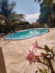 Hồ bơi trong/gần Chácara 2 coracoes