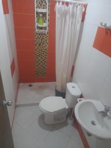 Ένα μπάνιο στο BUgAMBILIA