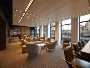 The Resident Edinburgh的休息区