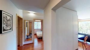 Postel nebo postele na pokoji v ubytování Apartment See Rosa 3 5