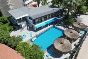 Bazén v ubytování Linda Resort Hotel nebo v jeho okolí