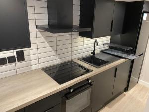 Nhà bếp/bếp nhỏ tại No5 Boutique Woodquay Townhouse Galway City Centre +18 ảnh