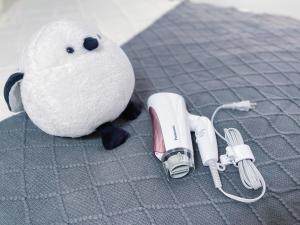 东京JR涩谷站步行8分最近车站步行4分免费WiFi直达东京原宿上野的动物的填充物靠近一个控制器