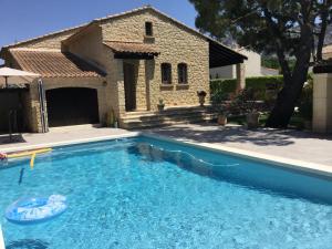 Foto dalla galleria di Maison avec piscine privative Taillades Luberon LS2-281 a Les Taillades