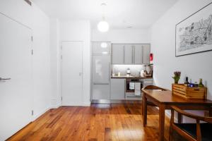 Φωτογραφία από το άλμπουμ του Monument Serviced Apartments by LovelyStay στο Λονδίνο