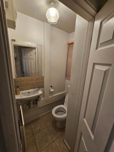Gallery image of Your Cozy Home Away From Home in Surbiton