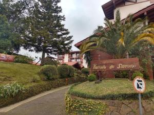 Zahrada ubytování Residencial Pousada do Serrano - Ao lado da Rua Torta!