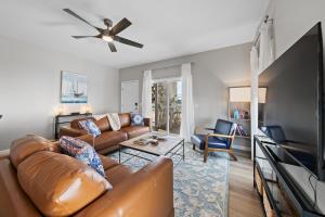 TV/trung tâm giải trí tại Carolina Breeze Carolina Beach Condo