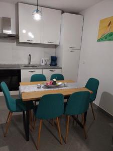 Kuchyňa alebo kuchynka v ubytovaní Apartment Petra i Nikola