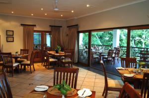 A restaurant or other place to eat at St Lucia Eco Lodge