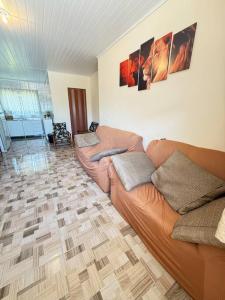 Χώρος καθιστικού στο Casa com Piscina em Pontal do Sul