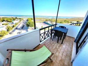 Balkón nebo terasa v ubytování Apartamento Praia Fuseta 4