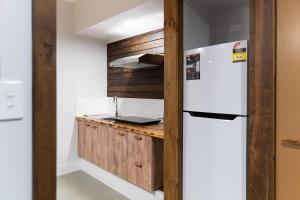 Η κουζίνα ή μικρή κουζίνα στο Mount Mee Country Lodge +17 φωτογραφίες