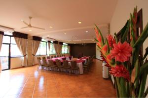 Khu vực ghế ngồi tại Plaza Magdalena Hotel