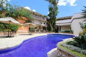 Hồ bơi trong/gần Plaza Magdalena Hotel