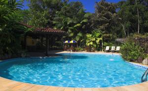 สระว่ายน้ำที่อยู่ใกล้ ๆ หรือใน Itamambuca Eco Resort