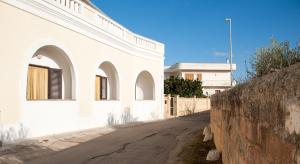 The building in which a panziókat is located