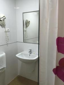 Gallery image of Hostal Maribel in Almería