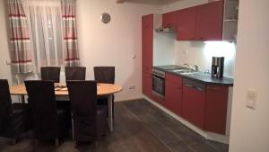Kuchyň nebo kuchyňský kout v ubytování Ferienhaus Dorfruhe
