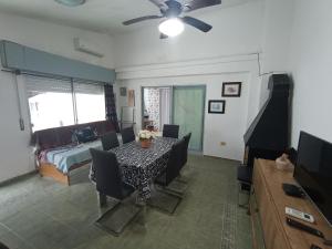 TV/trung tâm giải trí tại Apartamento céntrico gran terraza +10 ảnh
