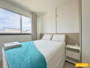 سرير أو أسرّة في غرفة في Beach Way | Porto das Dunas - CE